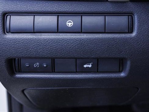 Used 2023 Nissan Rogue SL AWD/4WD image 13