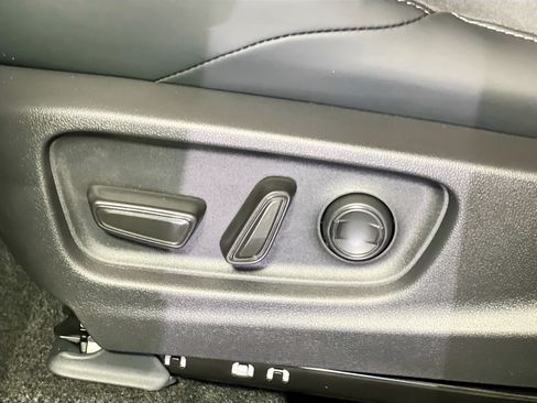New 2026 Toyota C-HR AWD/4WD image 15
