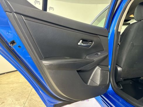 Used 2023 Nissan Sentra SR w/ Electronics Package FWD image 21