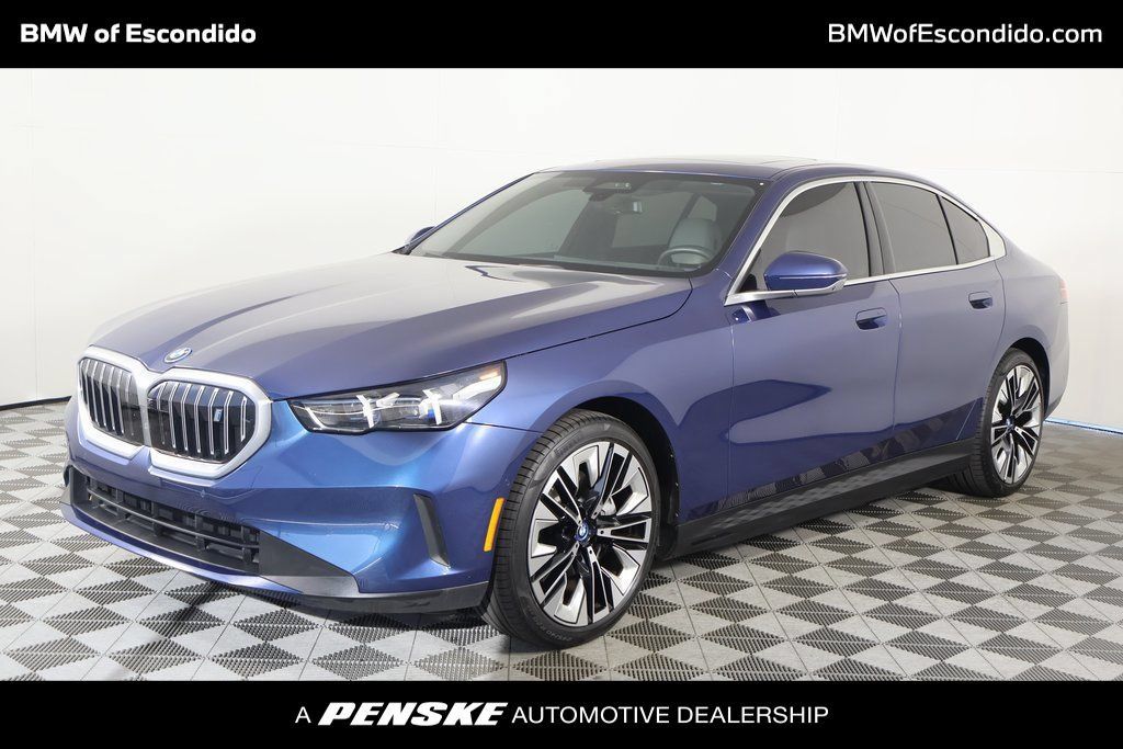 Used 2024 BMW i5 eDrive40i w/ Premium Package RWD image 1