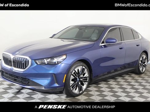 Used 2024 BMW i5 eDrive40i w/ Premium Package RWD image 1