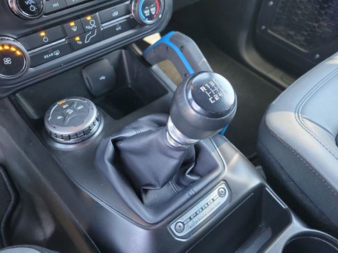 Used 2022 Ford Bronco Black Diamond image 14