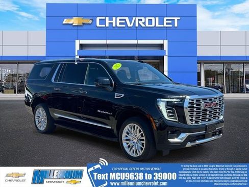 Certified 2025 GMC Yukon XL Denali AWD/4WD image 1