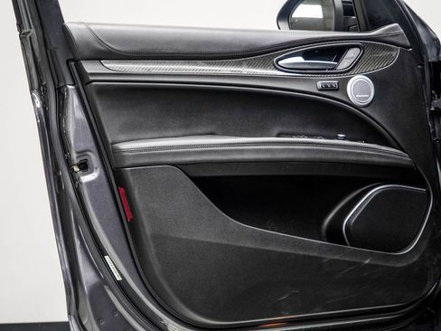 Used 2022 Alfa Romeo Stelvio Quadrifoglio w/ Active Assist Plus Package image 37