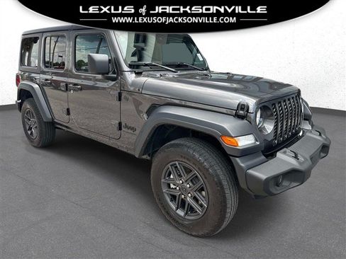 Used 2024 Jeep Wrangler Unlimited Sport AWD/4WD image 1