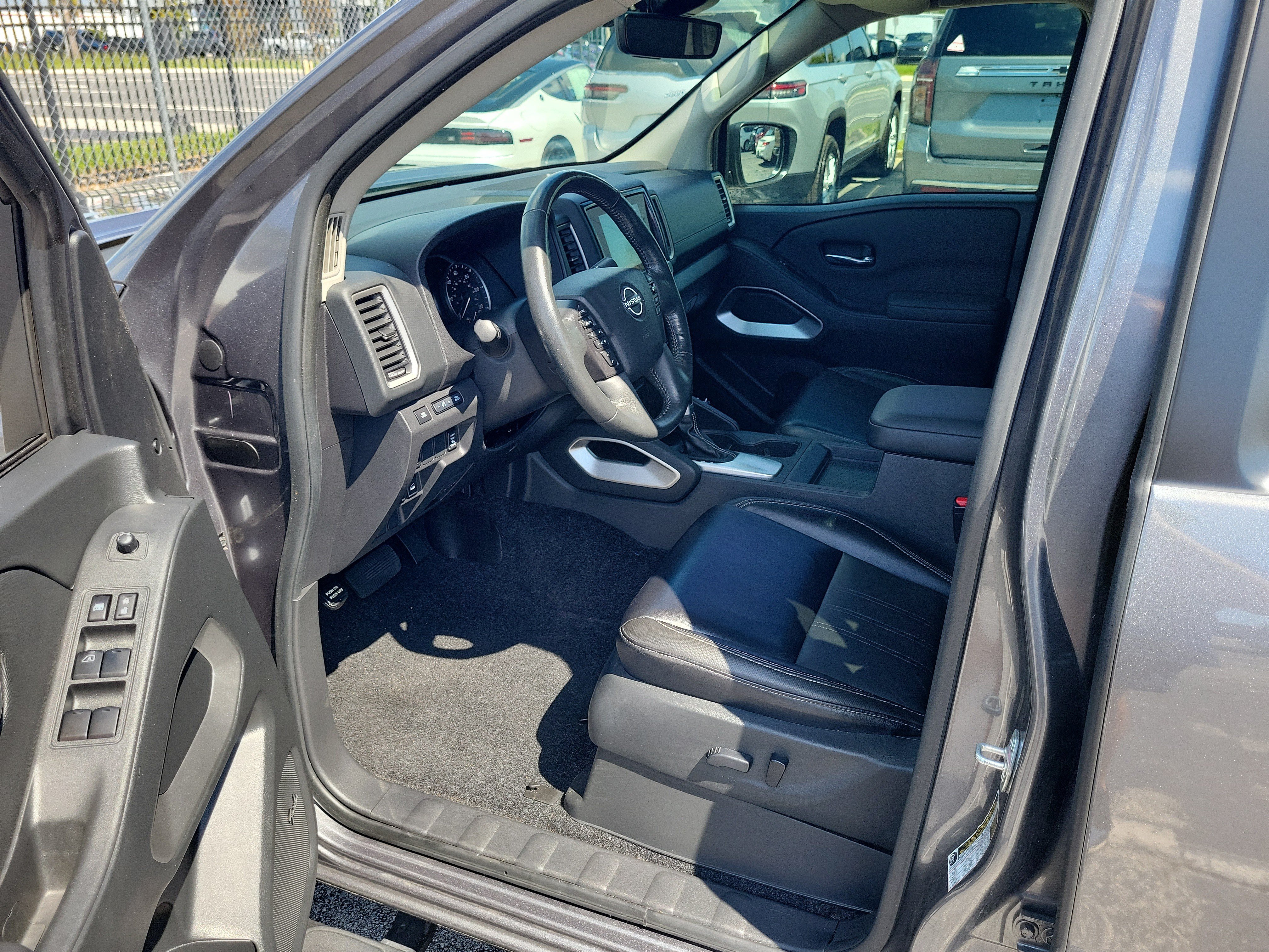 Certified 2024 Nissan Frontier SL w/ Technology Package AWD/4WD image 10