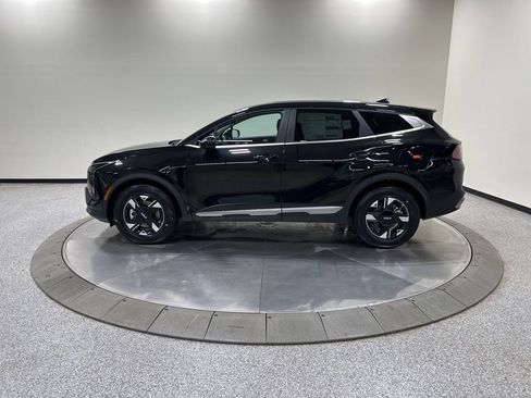 New 2026 Kia Sportage LX image 8