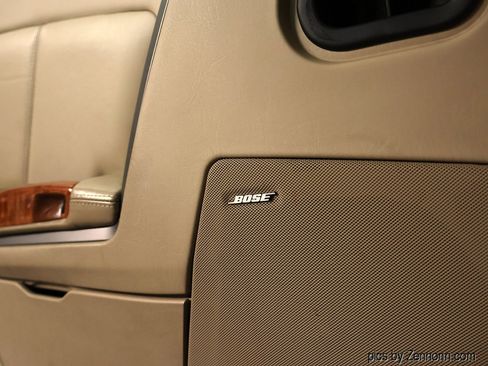 Used 2007 Cadillac XLR image 21