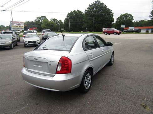 Used 2008 Hyundai Accent GLS FWD image 7