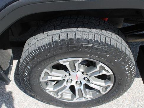 Used 2021 GMC Sierra 1500 SLE w/ X31 Off-Road Package image 14