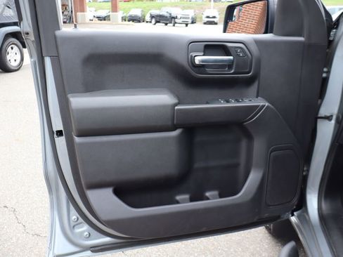 Used 2024 Chevrolet Silverado 1500 Custom Trail Boss w/ LPO, Dark Essentials Package image 11