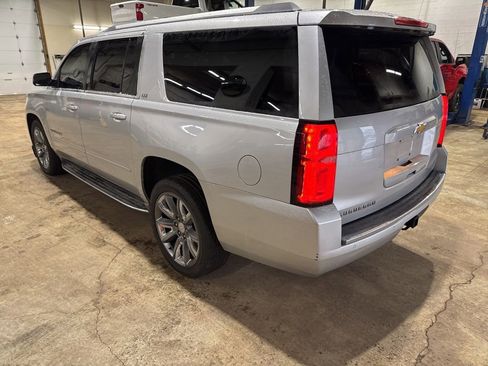 Used 2015 Chevrolet Suburban LTZ image 2