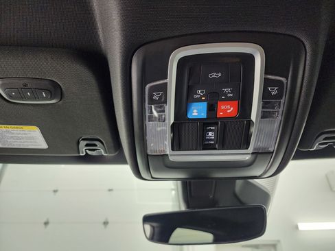 Used 2025 RAM 1500 Big Horn AWD/4WD image 50