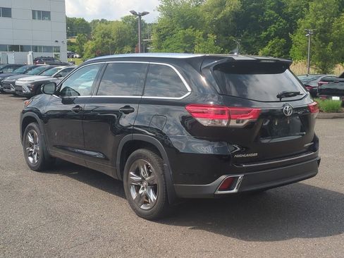 Used 2017 Toyota Highlander Limited Platinum AWD/4WD image 5