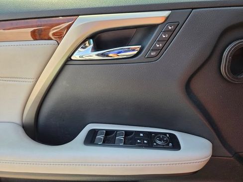 Used 2019 Lexus RX 350L AWD image 12