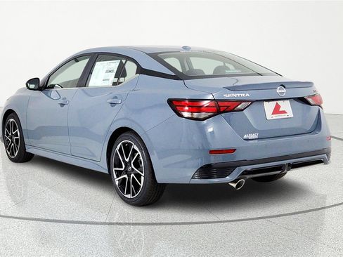 Used 2024 Nissan Sentra SR w/ Trunk Package image 4