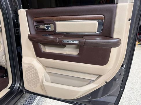 Used 2014 RAM 3500 Laramie w/ Convenience Group AWD/4WD image 46