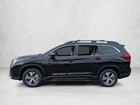 Used 2025 Subaru Ascent Premium image 5