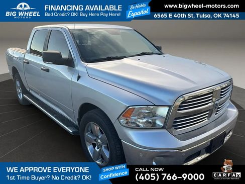 Used 2017 RAM 1500 Lone Star RWD image 1
