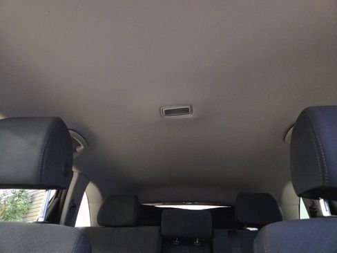 Used 2020 Kia Sorento LX image 13