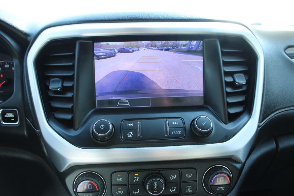 Used 2020 GMC Acadia SLT FWD image 17