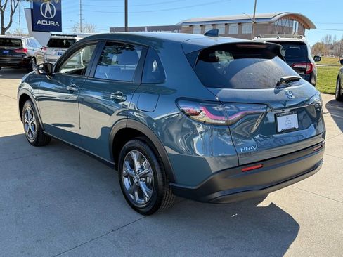 Certified 2026 Honda HR-V LX image 7