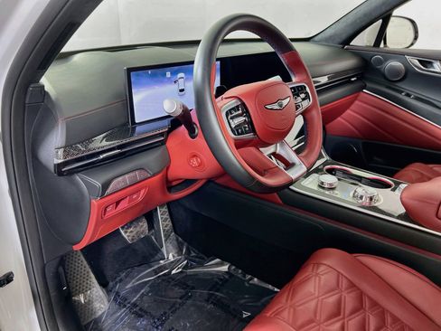 Used 2025 Genesis GV80 3.5T e-SC AWD/4WD image 9