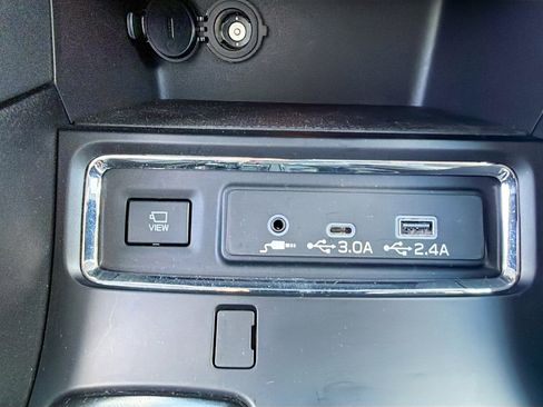 Certified 2025 Subaru Ascent Bronze Edition w/ Onyx Package image 31