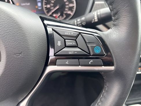 Used 2024 Nissan Altima 2.5 SL AWD/4WD image 18