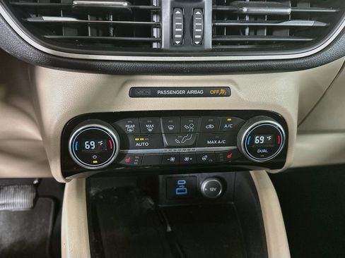 Used 2021 Ford Escape SEL w/ Technology Package FWD image 23
