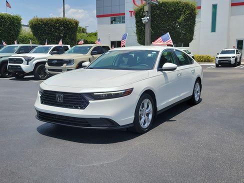 Used 2024 Honda Accord LX image 5