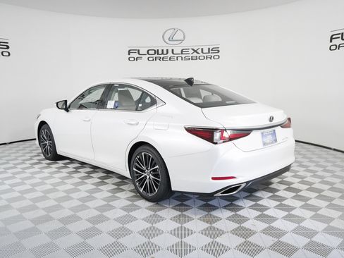 New 2025 Lexus ES 350 w/ Premium Package image 5