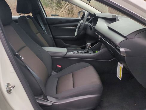 Certified 2025 MAZDA MAZDA3 s w/ Black Accent Package image 27
