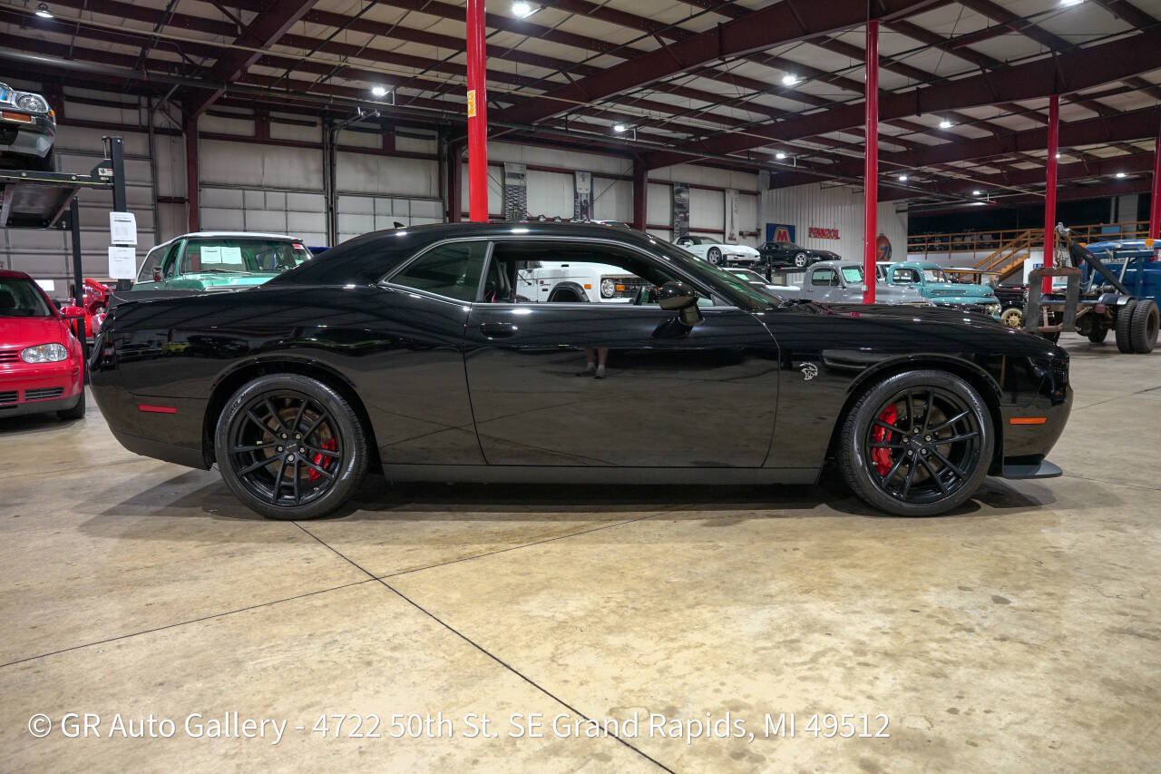Used 2023 Dodge Challenger SRT Hellcat RWD image 10