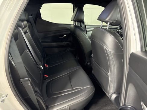 Used 2025 Hyundai Santa Cruz SEL AWD/4WD image 20
