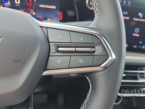 New 2026 Chevrolet Traverse LT w/ Midnight/Sport Edition FWD image 21