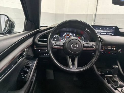 Used 2023 MAZDA MAZDA3 s FWD image 19
