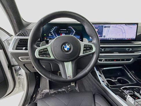 Used 2025 BMW X7 xDrive40i w/ Executive Package AWD/4WD image 11