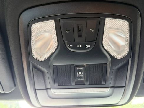 Used 2022 RAM 2500 Tradesman AWD/4WD image 28