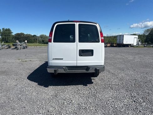 Used 2023 Chevrolet Express 2500 Work Van w/ Driver Convenience Package image 7