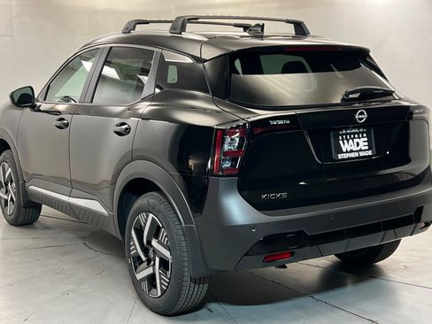 New 2026 Nissan Kicks SV w/ Cold Weather Package FWD image 3