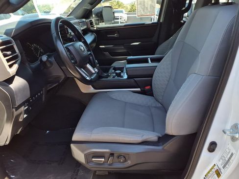 Certified 2025 Toyota Tundra SR5 w/ SR5 Convenience Package AWD/4WD image 16
