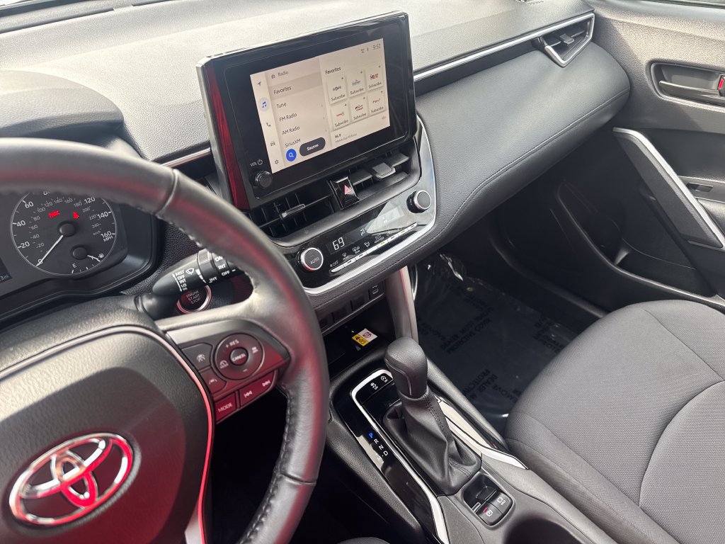 Used 2023 Toyota Corolla Cross LE w/ Moonroof Package AWD/4WD image 22