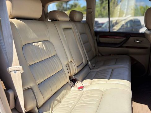 Used 2000 Lexus LX 470 4WD image 16