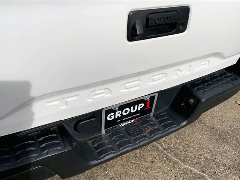 Used 2019 Toyota Tacoma SR image 23