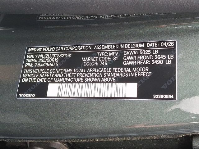 New 2026 Volvo XC40 B5 Core w/ Climate Package AWD/4WD image 8