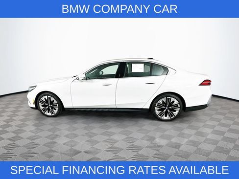 Used 2026 BMW 540i xDrive AWD/4WD image 5