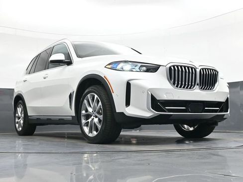 Used 2024 BMW X5 xDrive40i w/ Premium Package AWD/4WD image 43