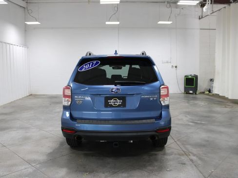 Used 2017 Subaru Forester 2.0XT Touring AWD/4WD image 8