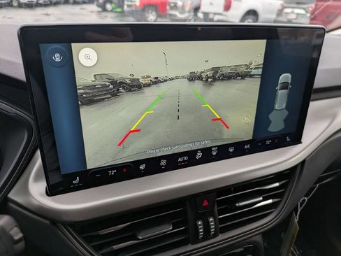 New 2024 Ford Escape SE image 3